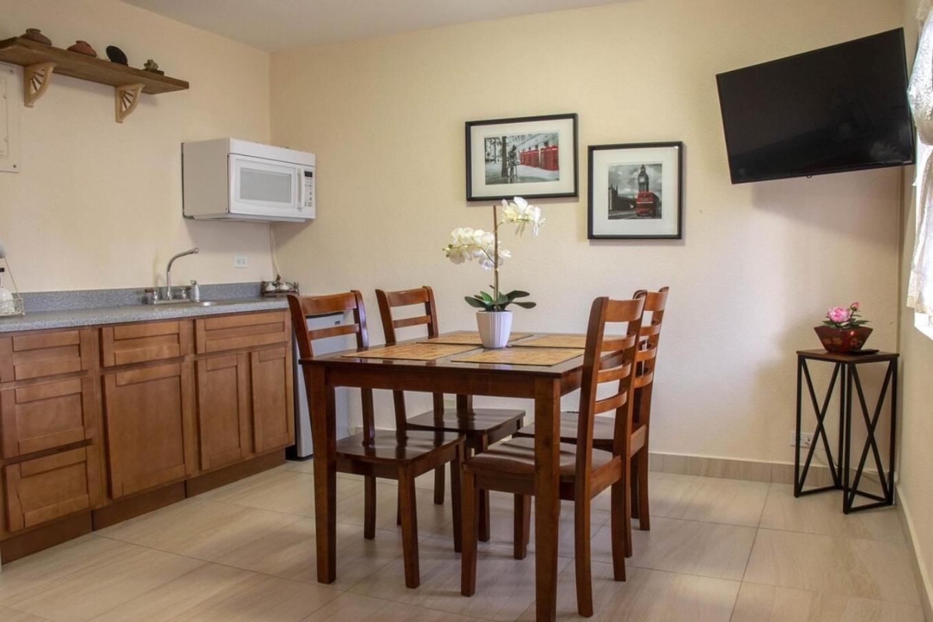 Ocean Villa Guam Tamuning Exterior photo